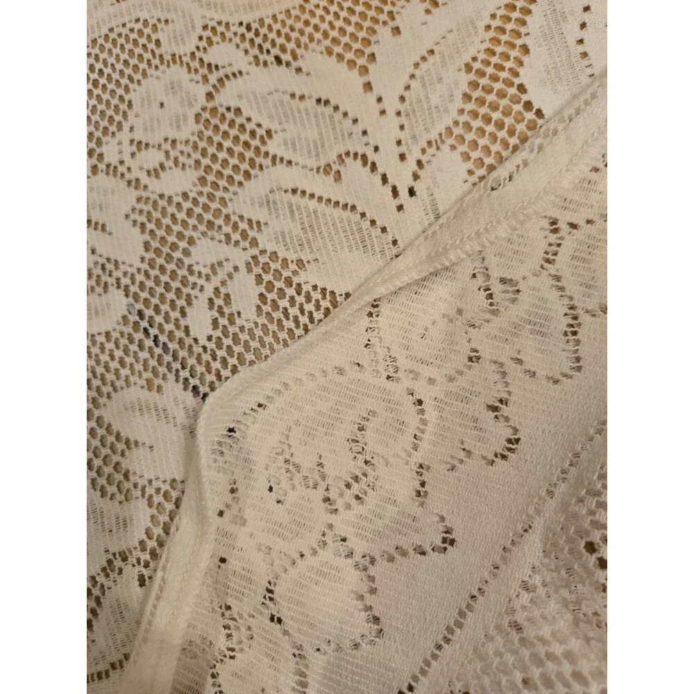 Vintage Lace Tablecloth 80 X 69 White Floral Medallion Rectangle Quaker